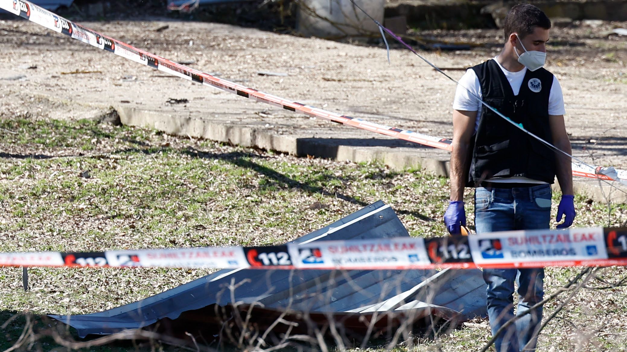 Fatal Explosion at Pirotecnia FML Lantarón: One Dead, One Injured